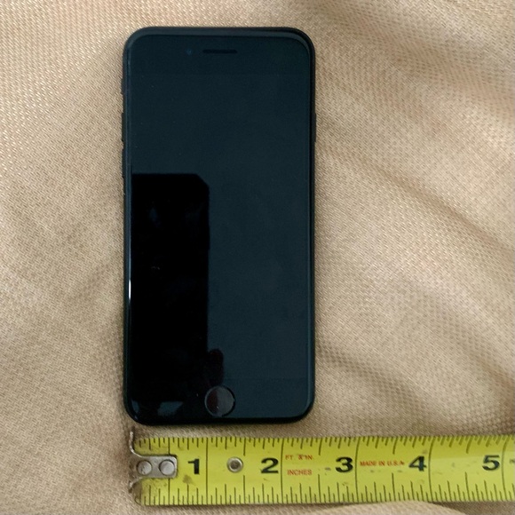 Locked Out iPhone - Picture 11 of 11